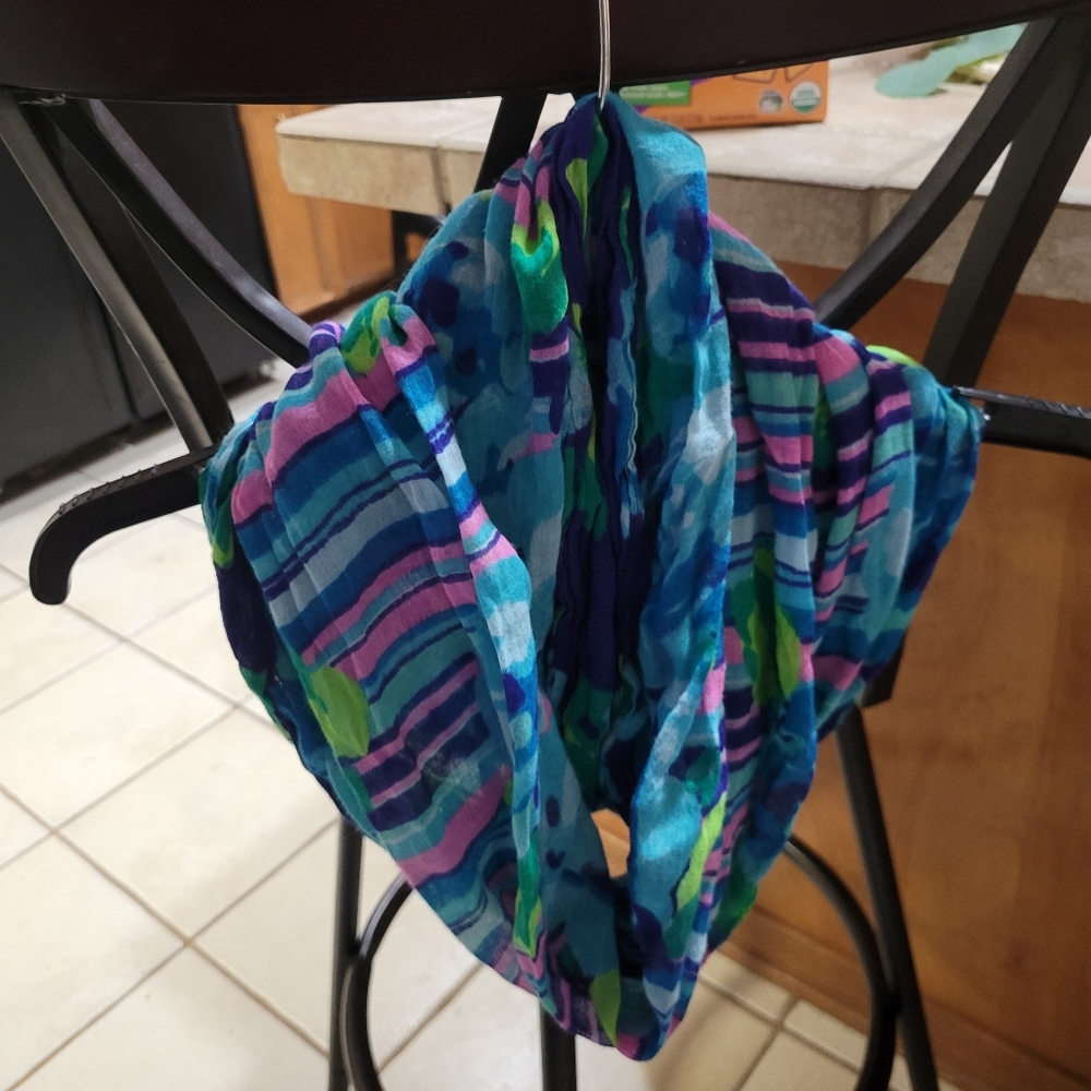 Infinity scarf - Picture 3 of 3